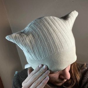 unisex
cat beanie 100 cashmere